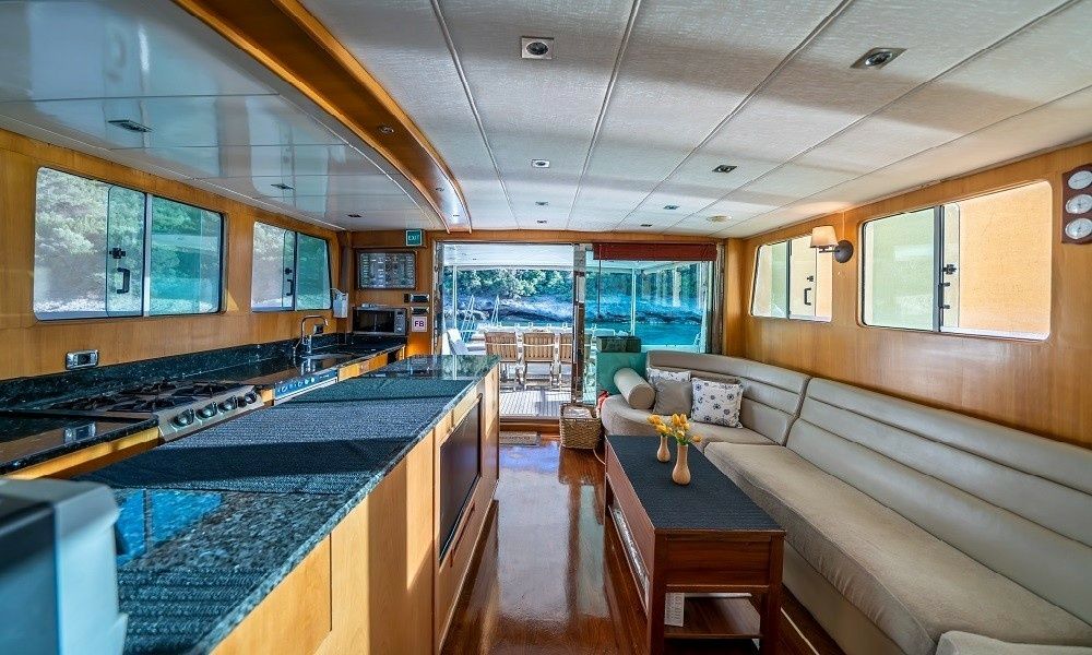 Trawler 65 | Golden Story