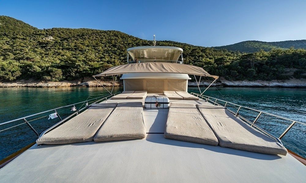 Trawler 65 | Golden Story