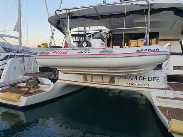 Lagoon 42 | Dream of Life