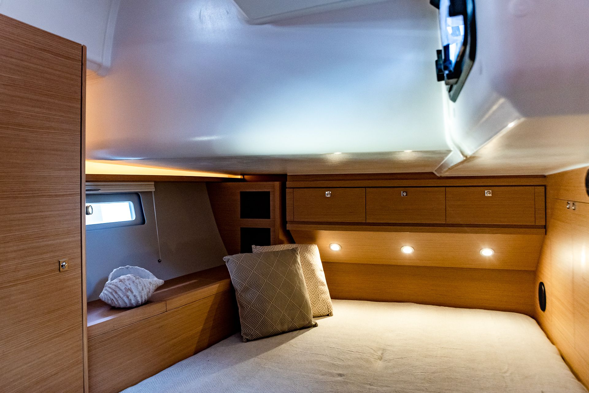 Dufour 520 GL | Blue Moon