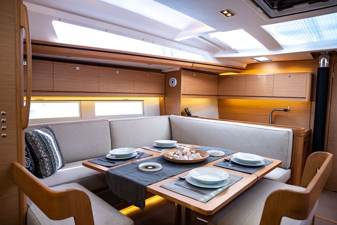 Dufour 520 GL | Blue Moon