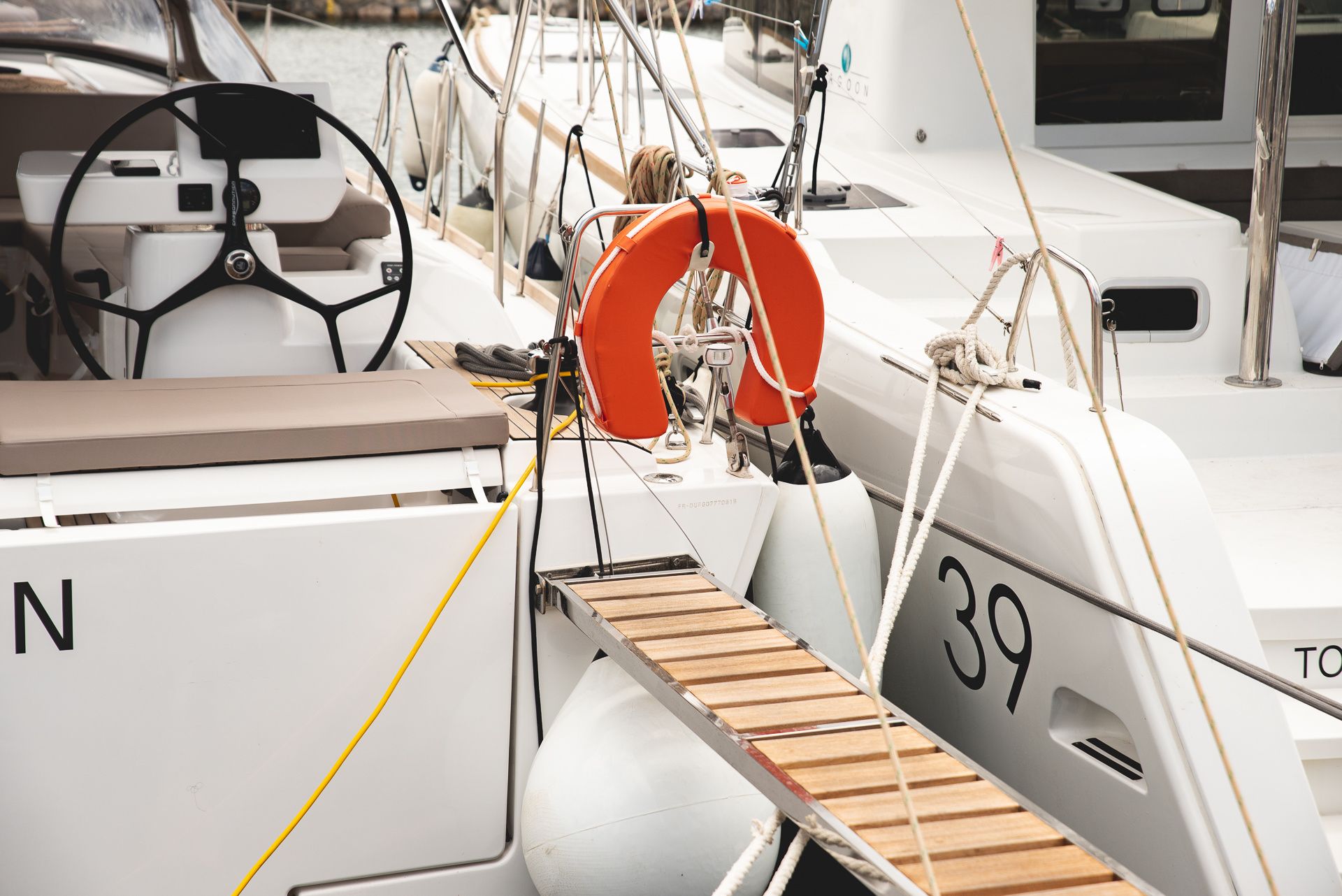 Dufour 520 GL | Blue Moon