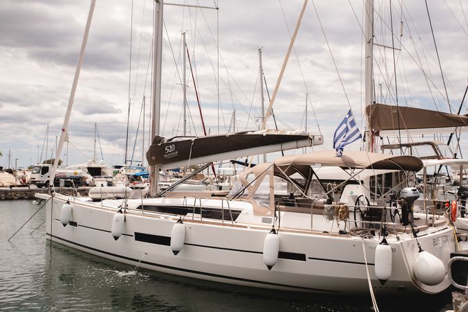 Dufour 520 GL | Blue Moon