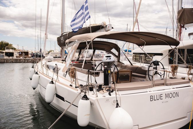 Dufour 520 GL | Blue Moon