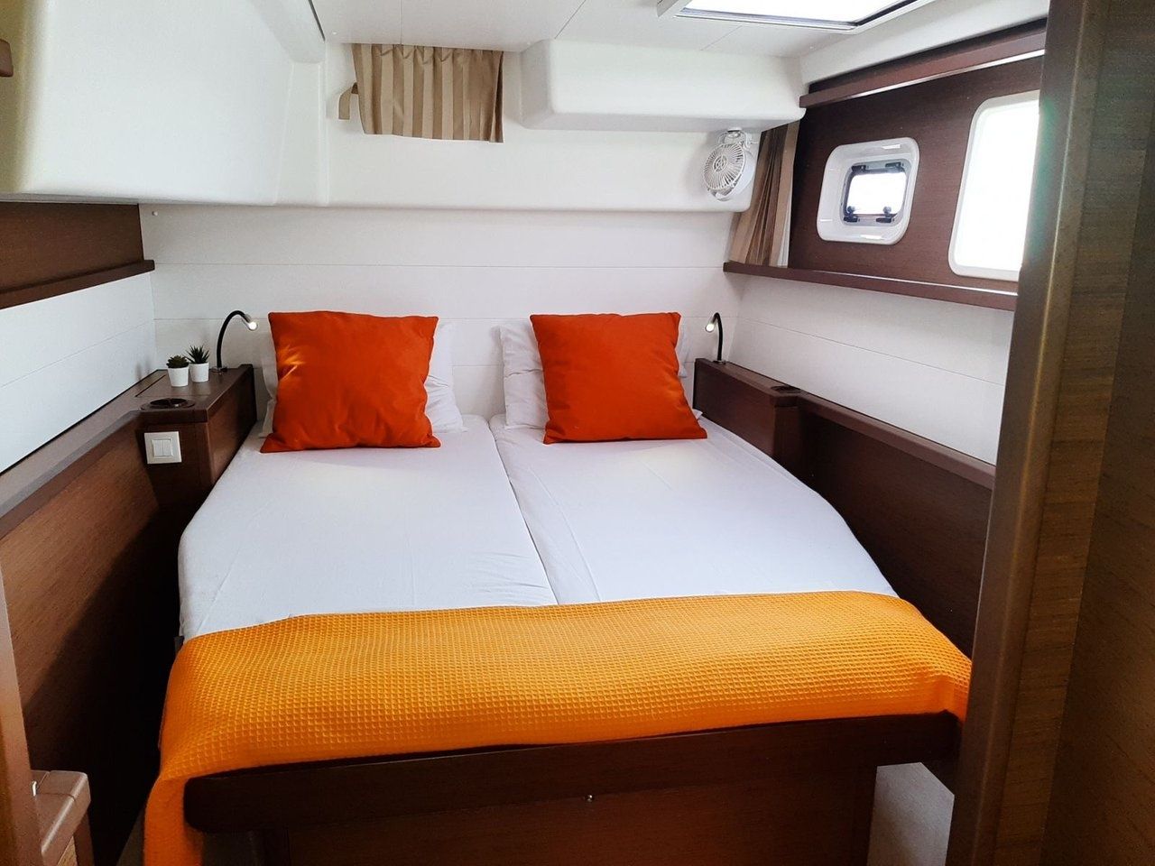 Lagoon 450 F | Amare 1