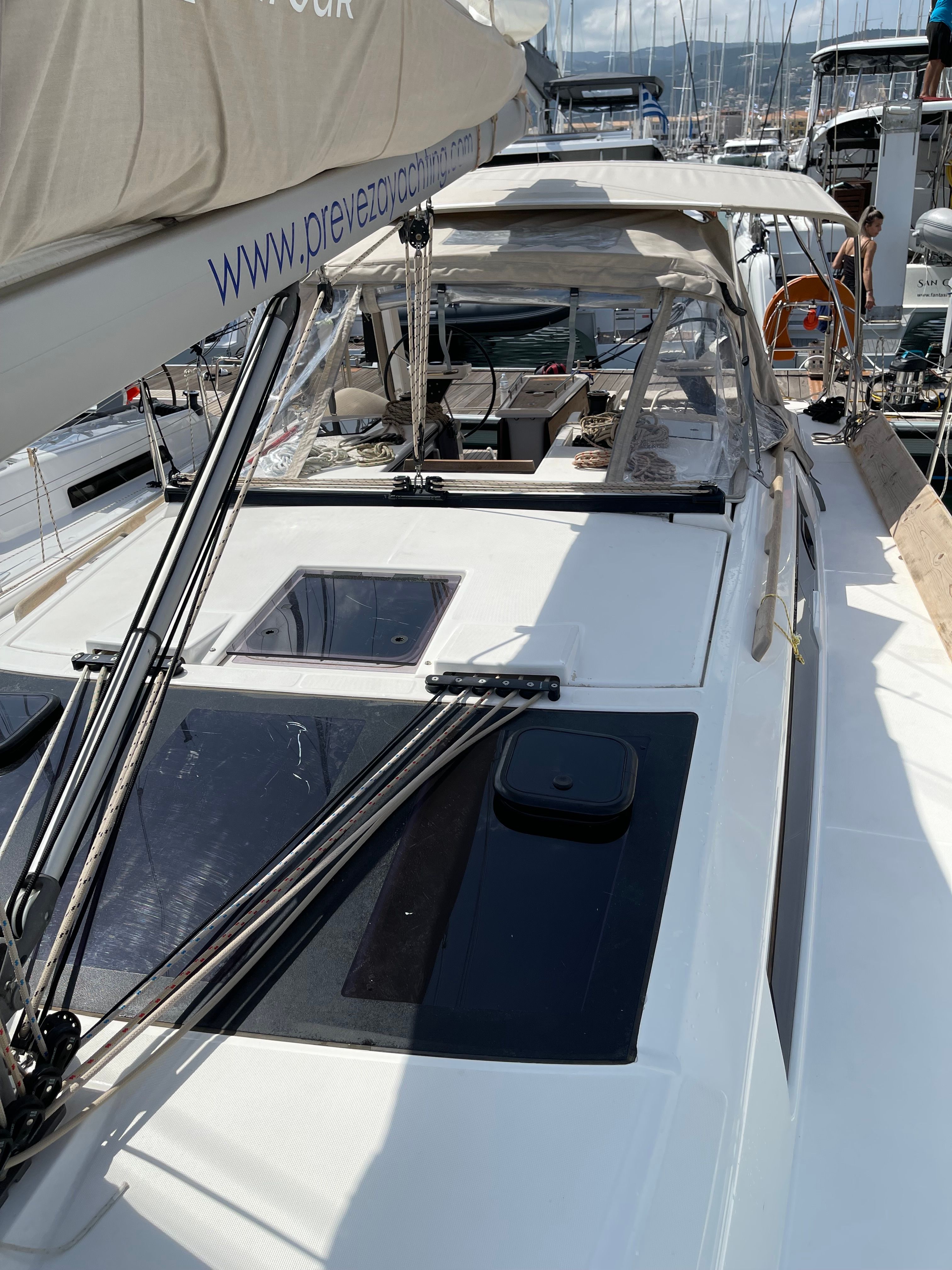 Dufour 390 | Martini