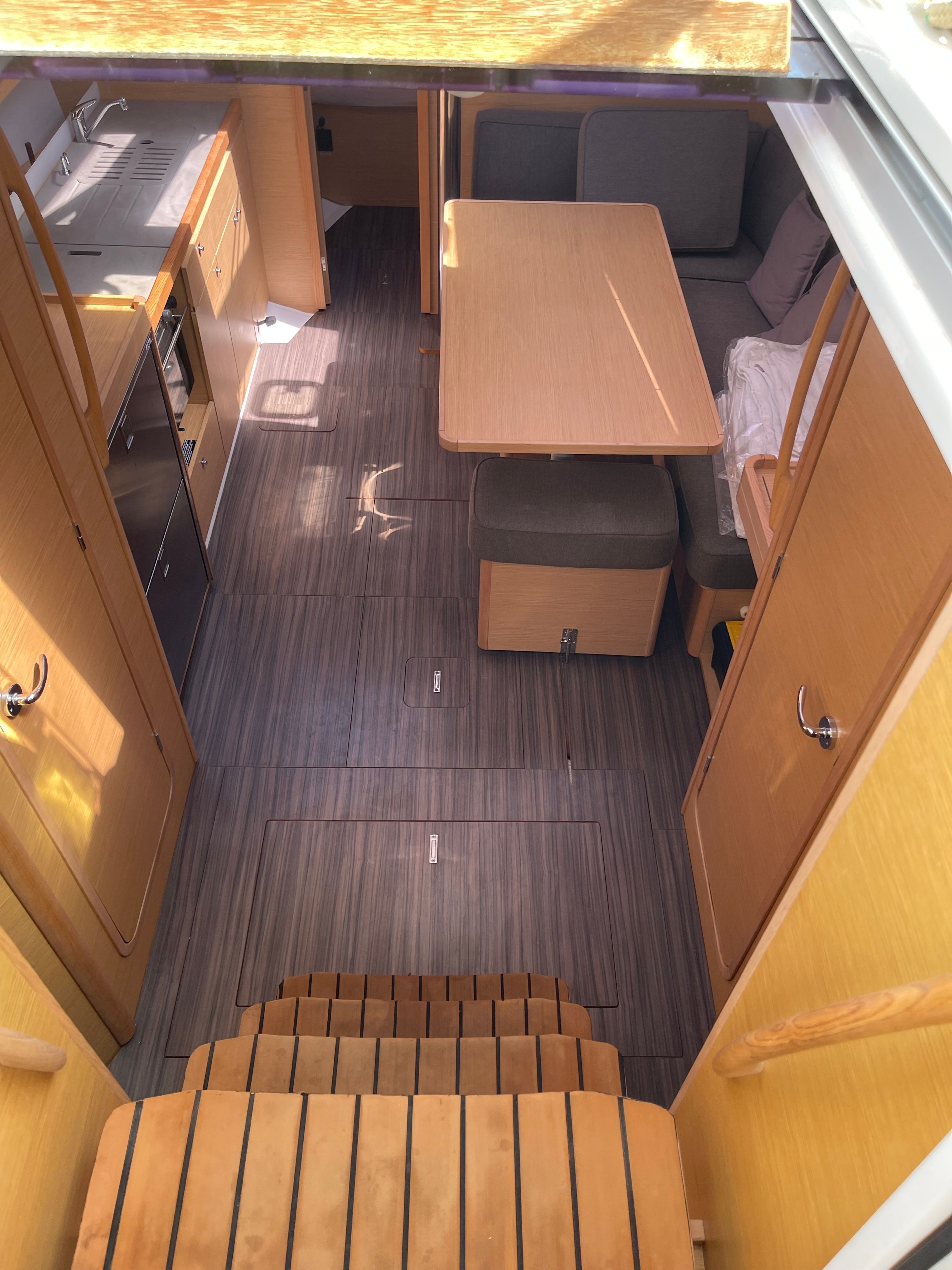 Dufour 390 | Martini