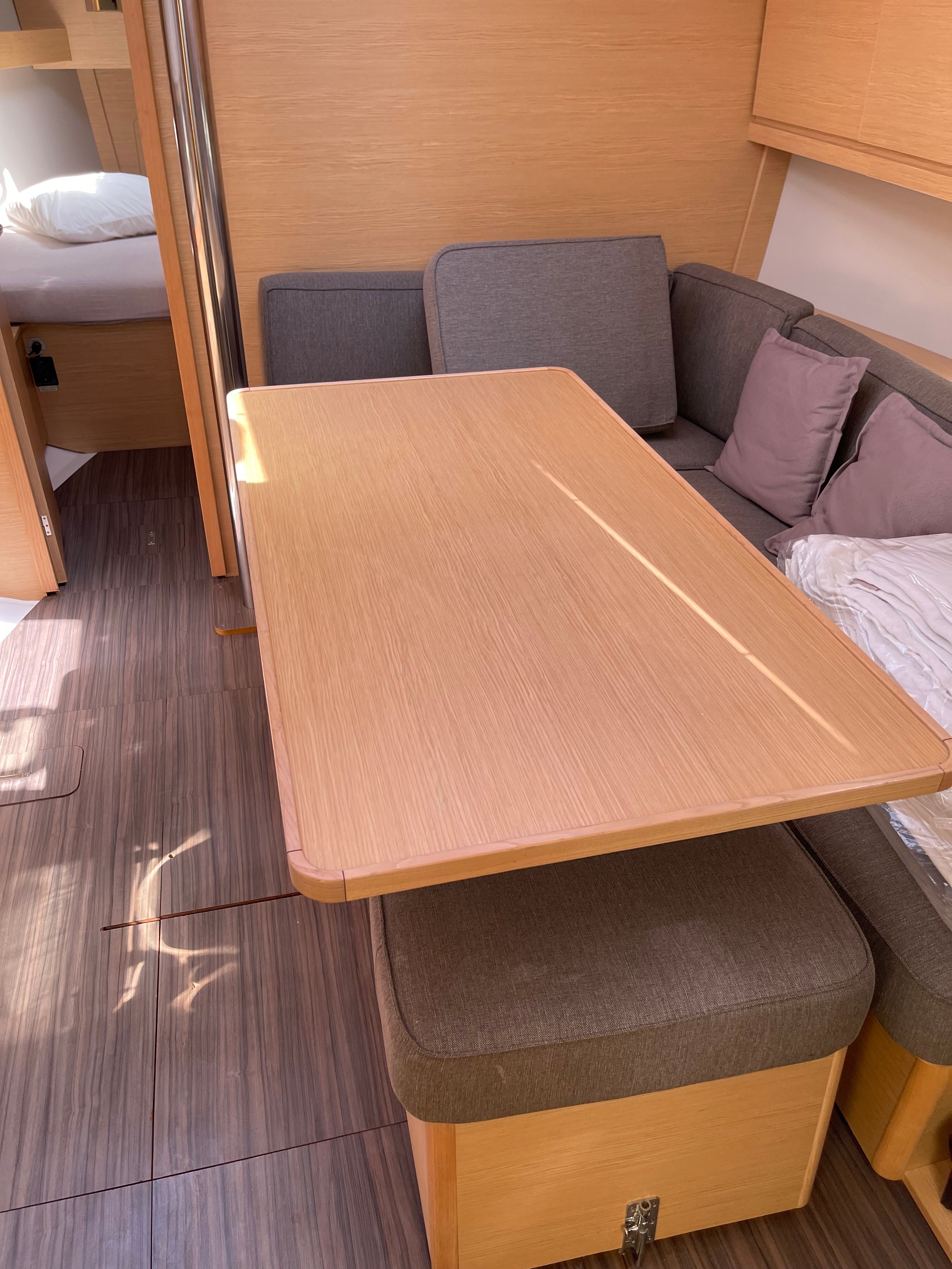 Dufour 390 | Martini