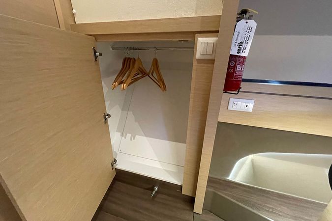 Fountaine Pajot Lucia 40 | Admira