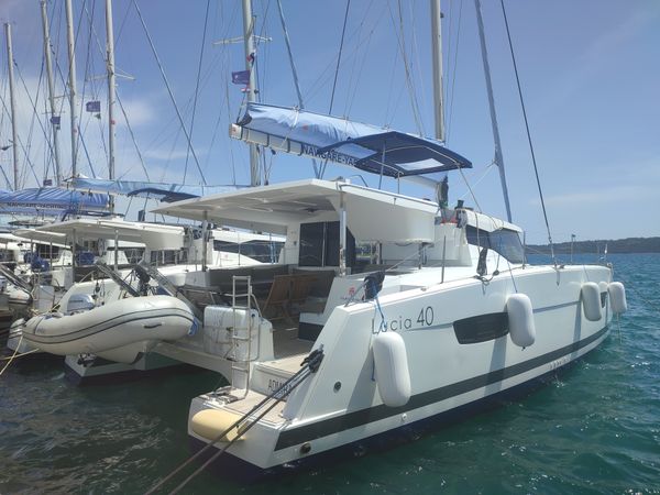 Fountaine Pajot Lucia 40 | Admira