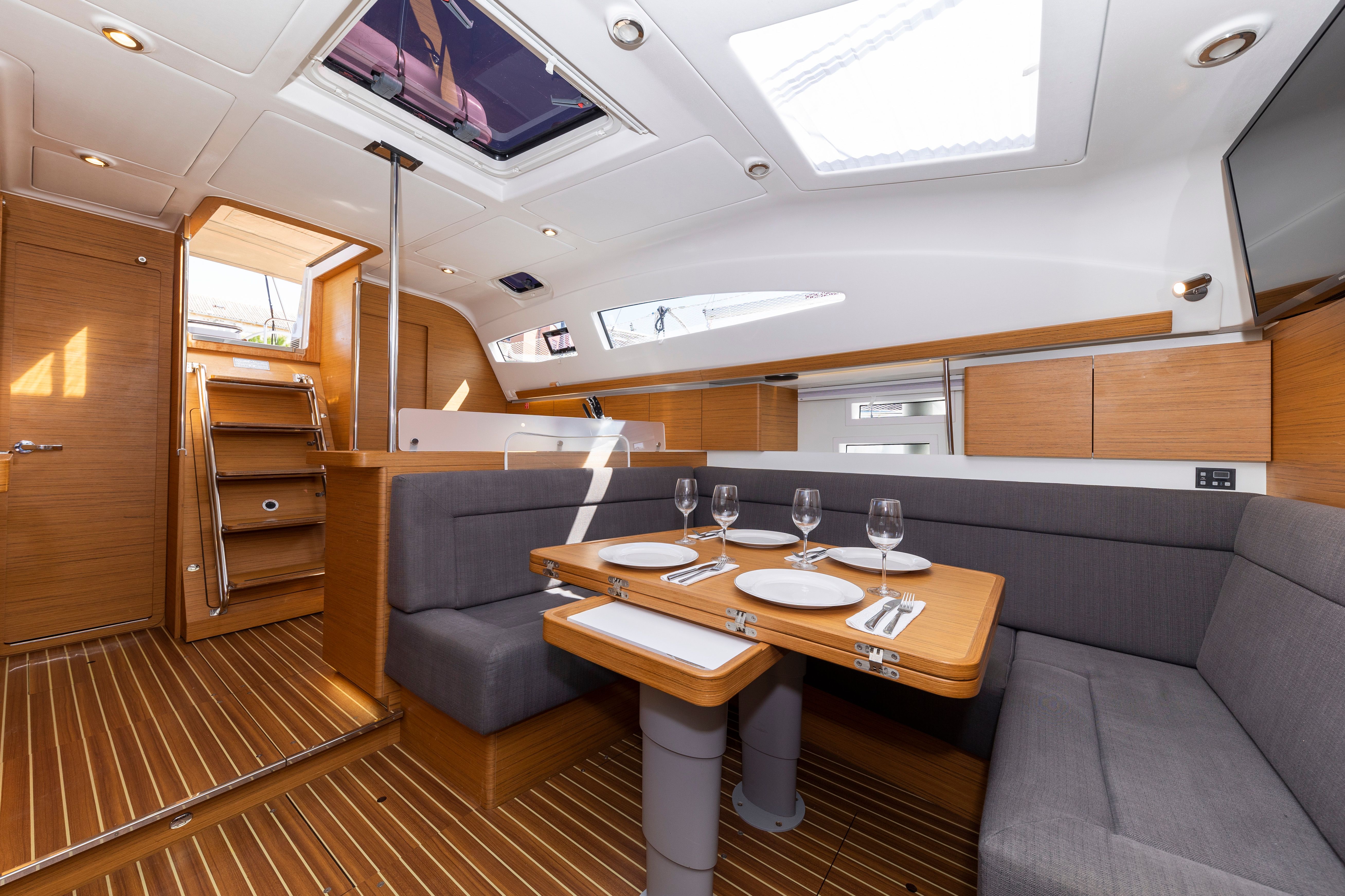 Elan 45 Impression | Hotspot