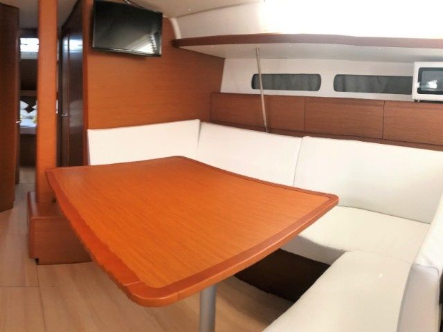 Jeanneau Sun Odyssey 449 | Hallyday