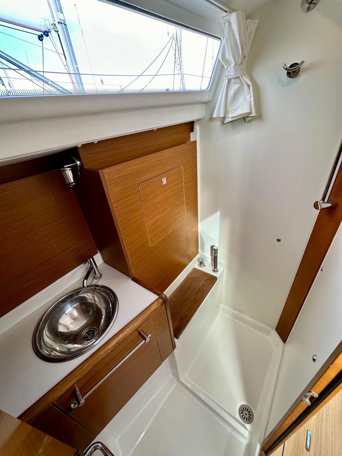 Jeanneau Sun Odyssey 449 | Sinatra