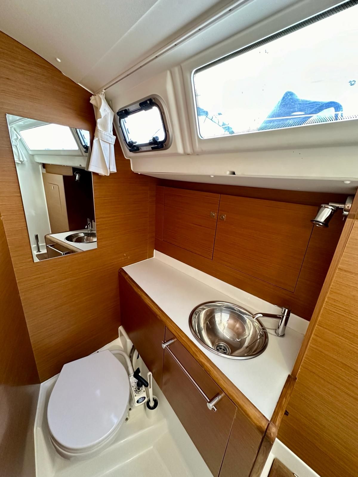 Jeanneau Sun Odyssey 449 | Sinatra