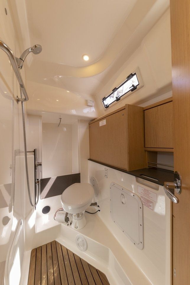 Bavaria Cruiser 34 | Lena