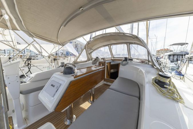 Bavaria Cruiser 34 | Lena