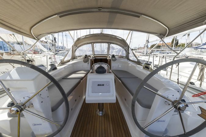Bavaria Cruiser 34 | Lena