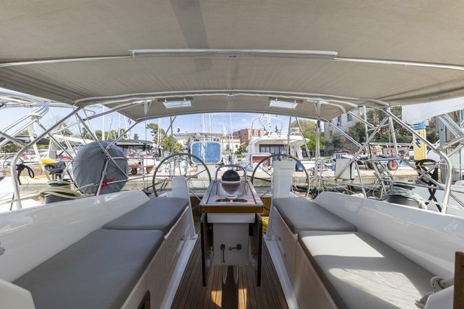 Bavaria Cruiser 34 | Lena