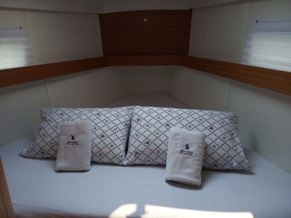 Elan 45 Impression | Knotty Buoy