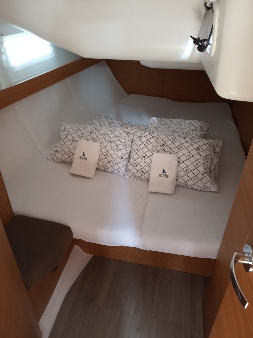 Elan 45 Impression | Knotty Buoy