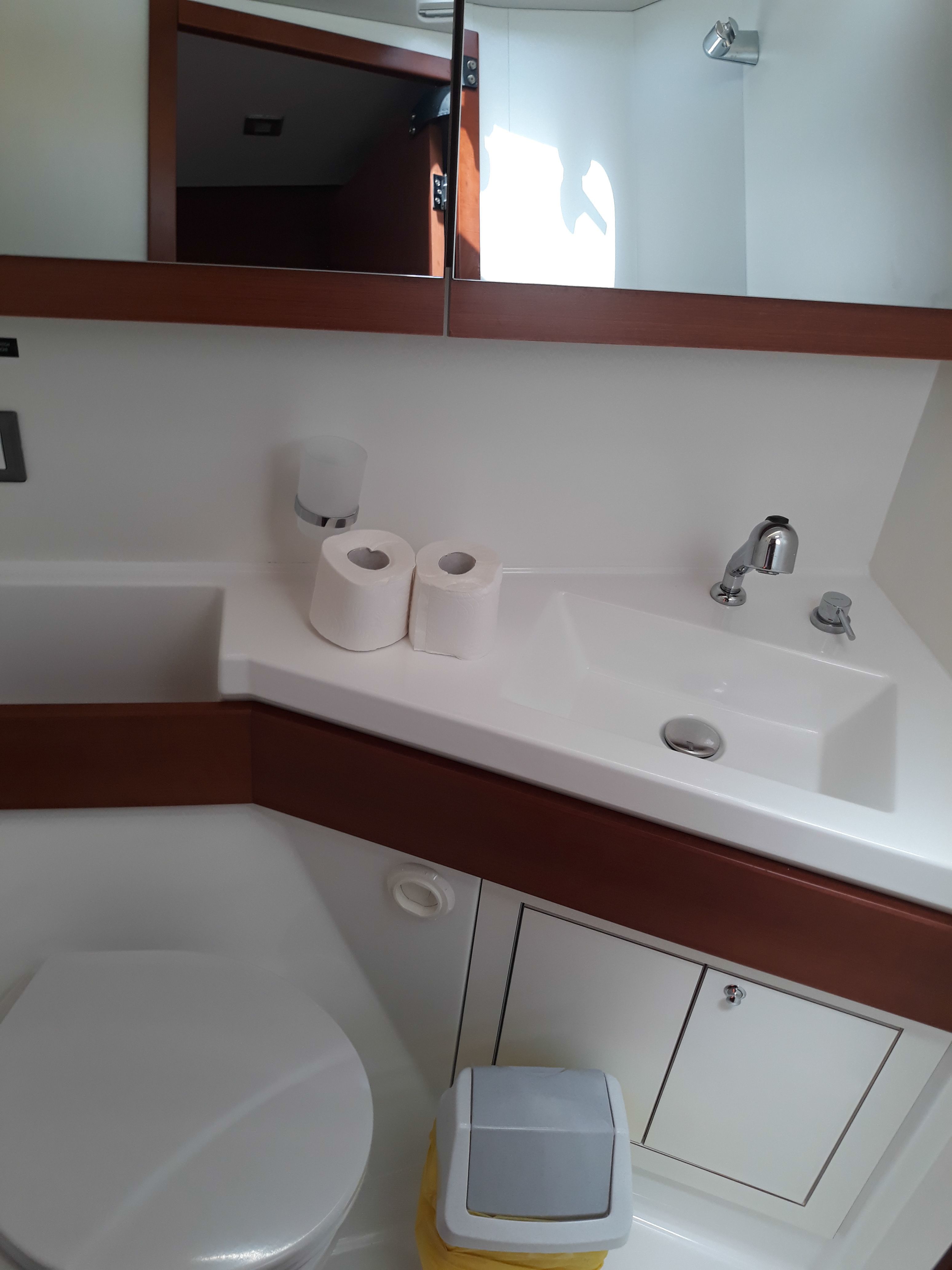 Beneteau Oceanis 46.1 | Ravishing