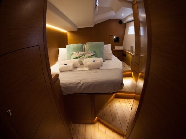 Jeanneau 54 | Pelagic Sail