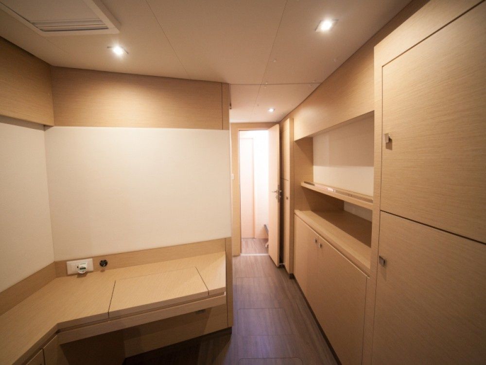 Fountaine Pajot Saba 50 | Alvin