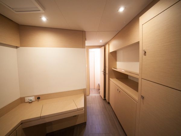Fountaine Pajot Saba 50 | Alvin