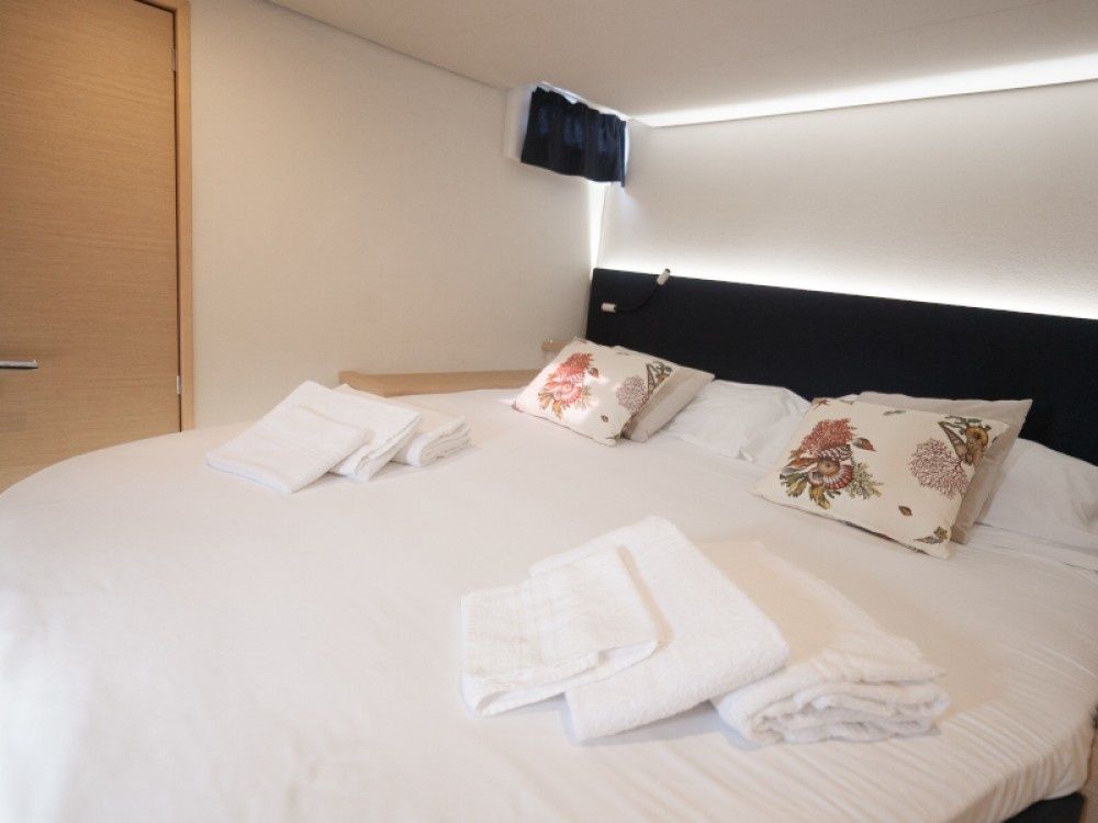Fountaine Pajot Saba 50 | Alvin