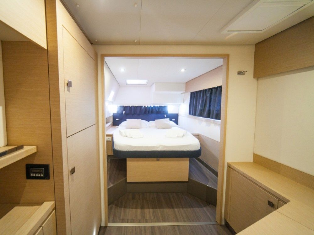 Fountaine Pajot Saba 50 | Alvin