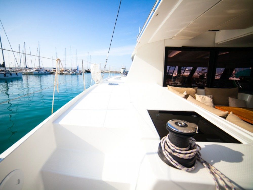 Fountaine Pajot Saba 50 | Alvin