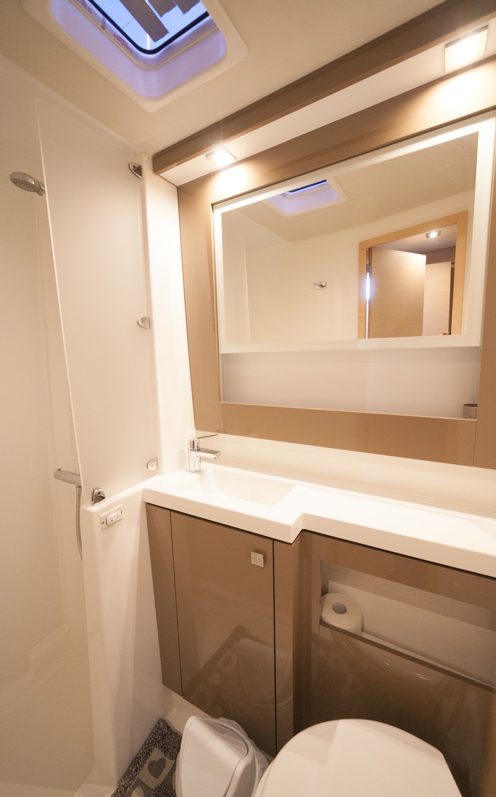 Fountaine Pajot Saba 50 | Alvin