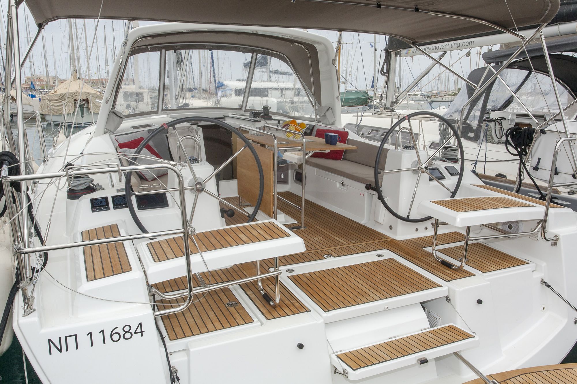 Beneteau Oceanis 41.1 | Rose Royce
