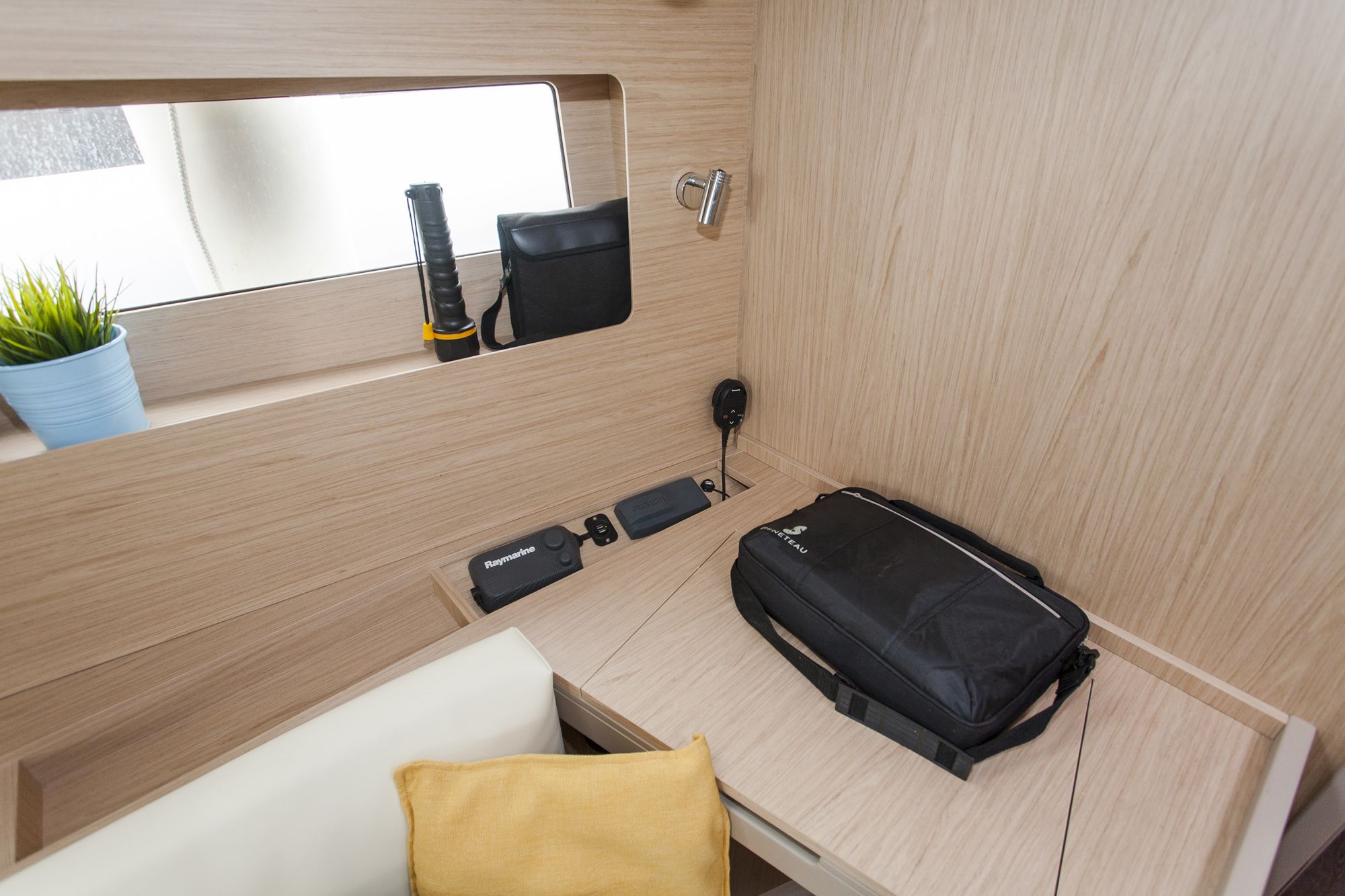 Beneteau Oceanis 41.1 | Rose Royce