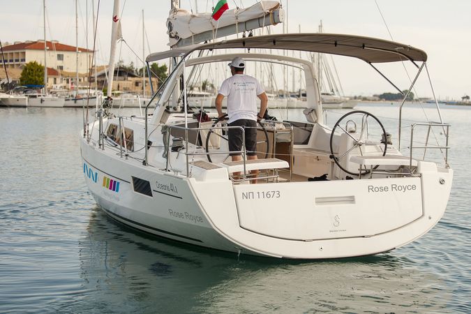 Beneteau Oceanis 41.1 | Rose Royce