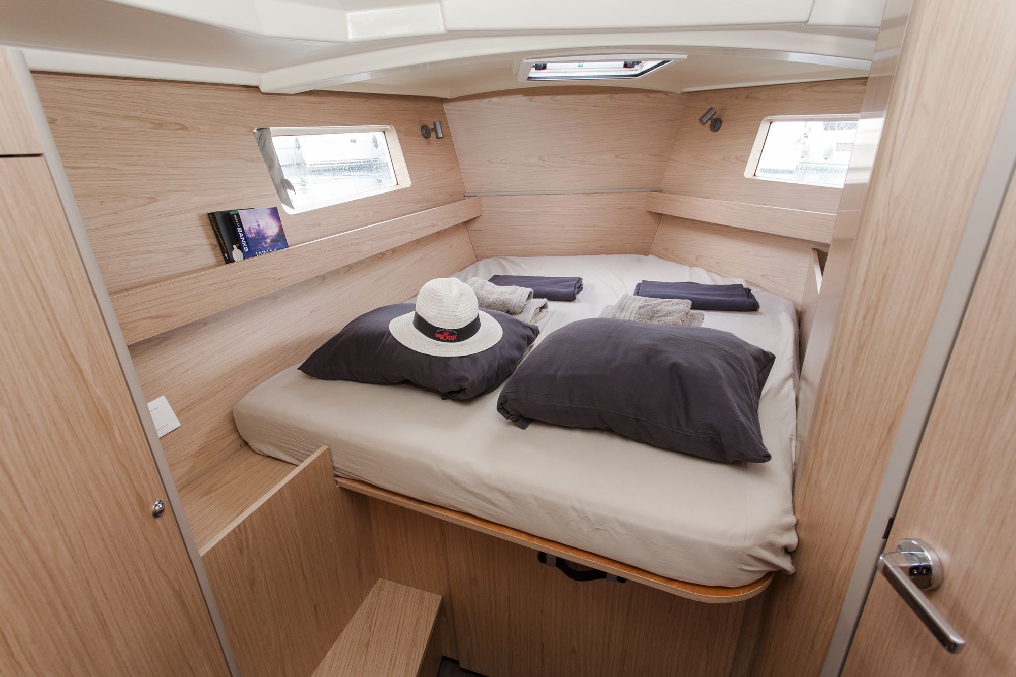 Beneteau Oceanis 41.1 | King Crimson