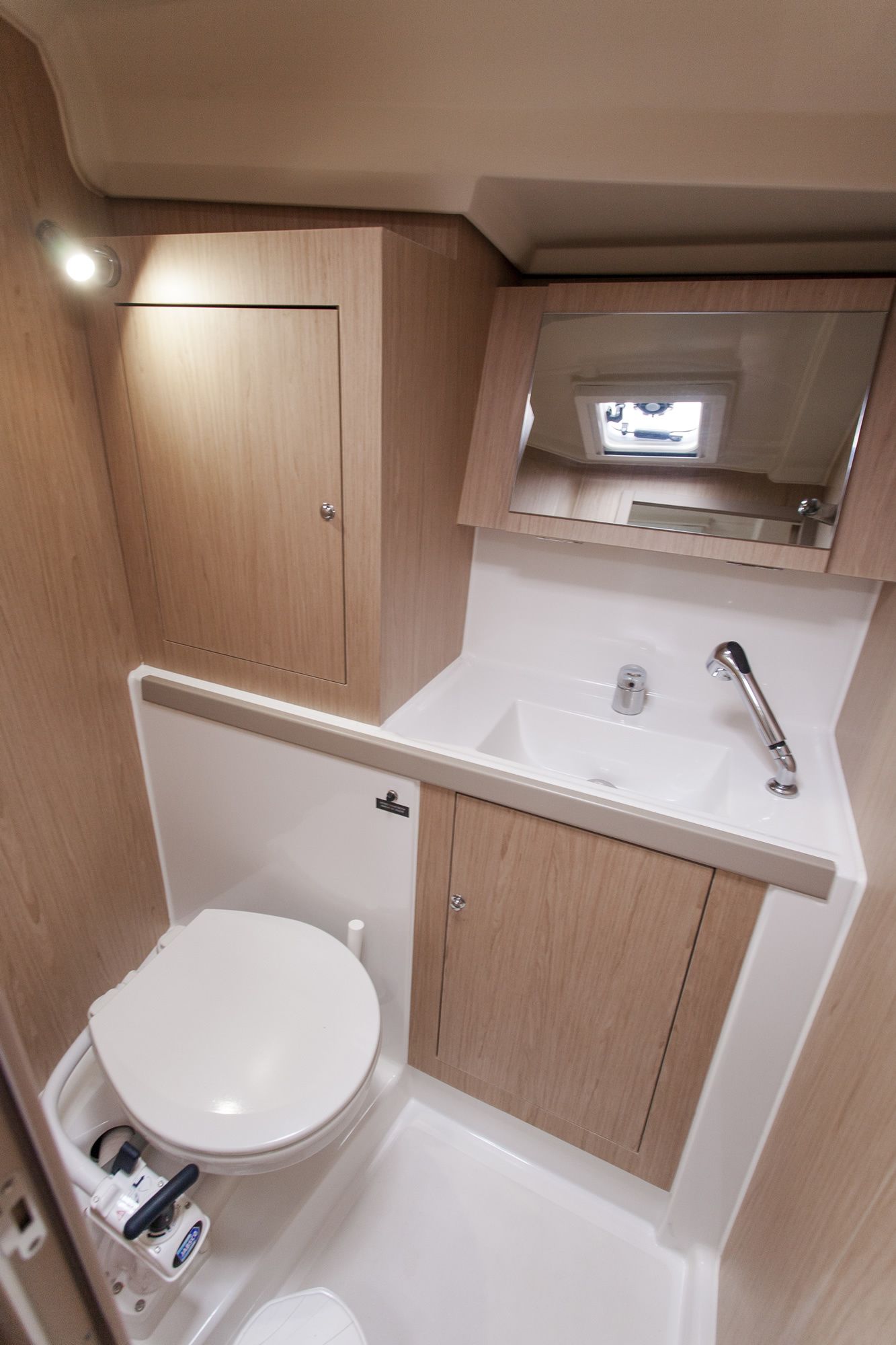 Beneteau Oceanis 41.1 | King Crimson