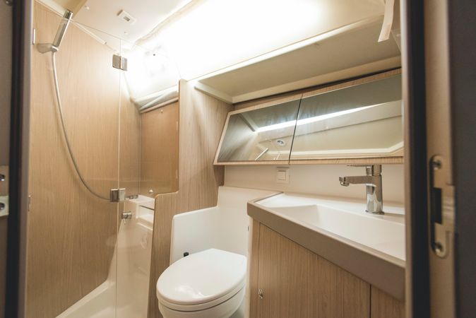 Beneteau Oceanis 41.1 | Nina