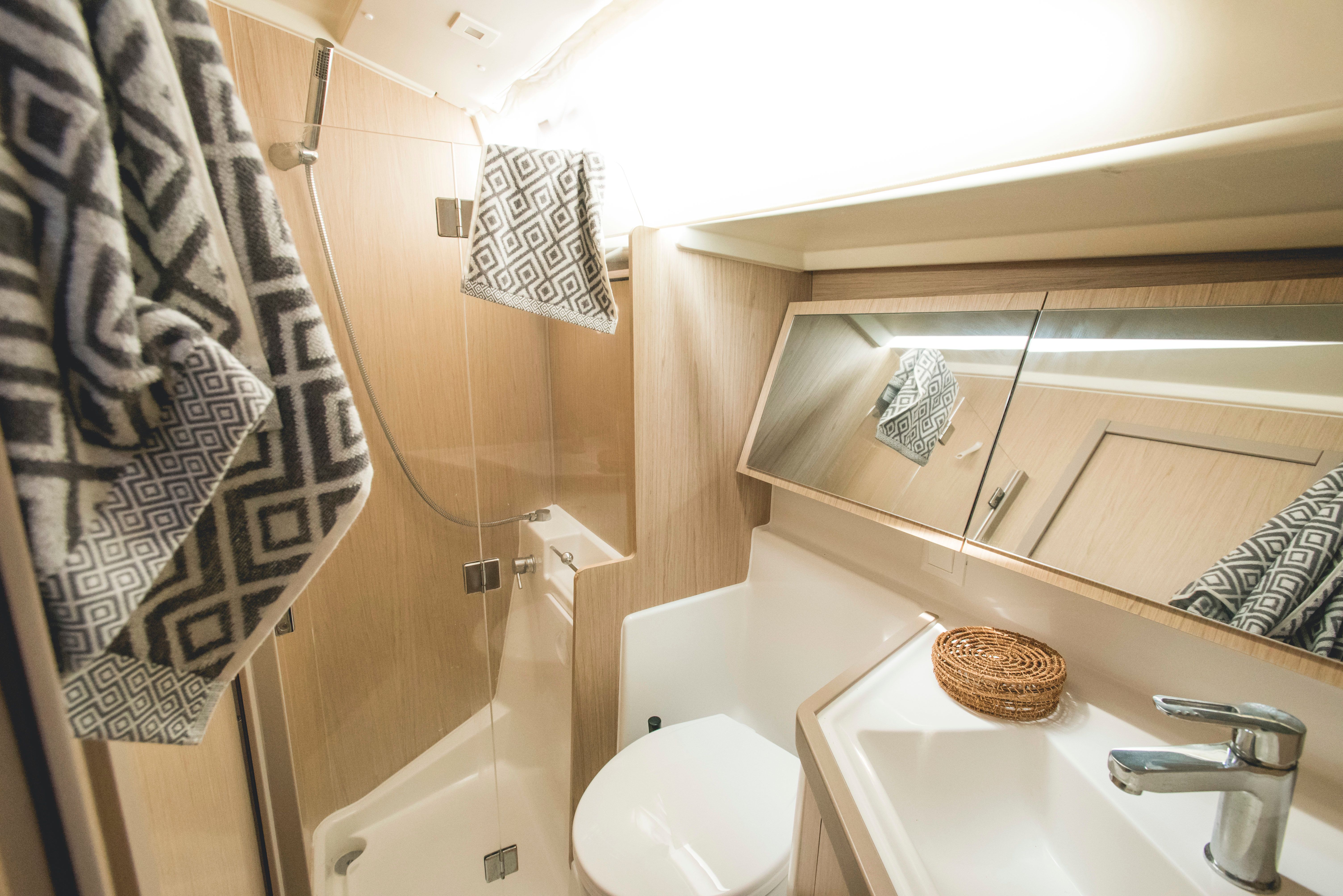 Beneteau Oceanis 41.1 | Nina