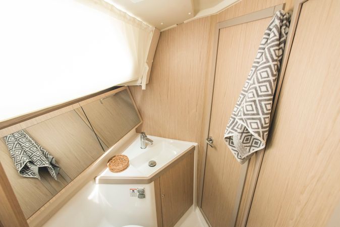 Beneteau Oceanis 41.1 | Nina