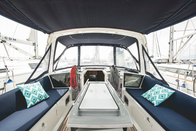 Beneteau Oceanis 41.1 | Nina