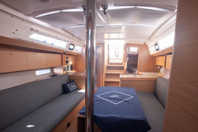 Dufour 360 | Nautilus