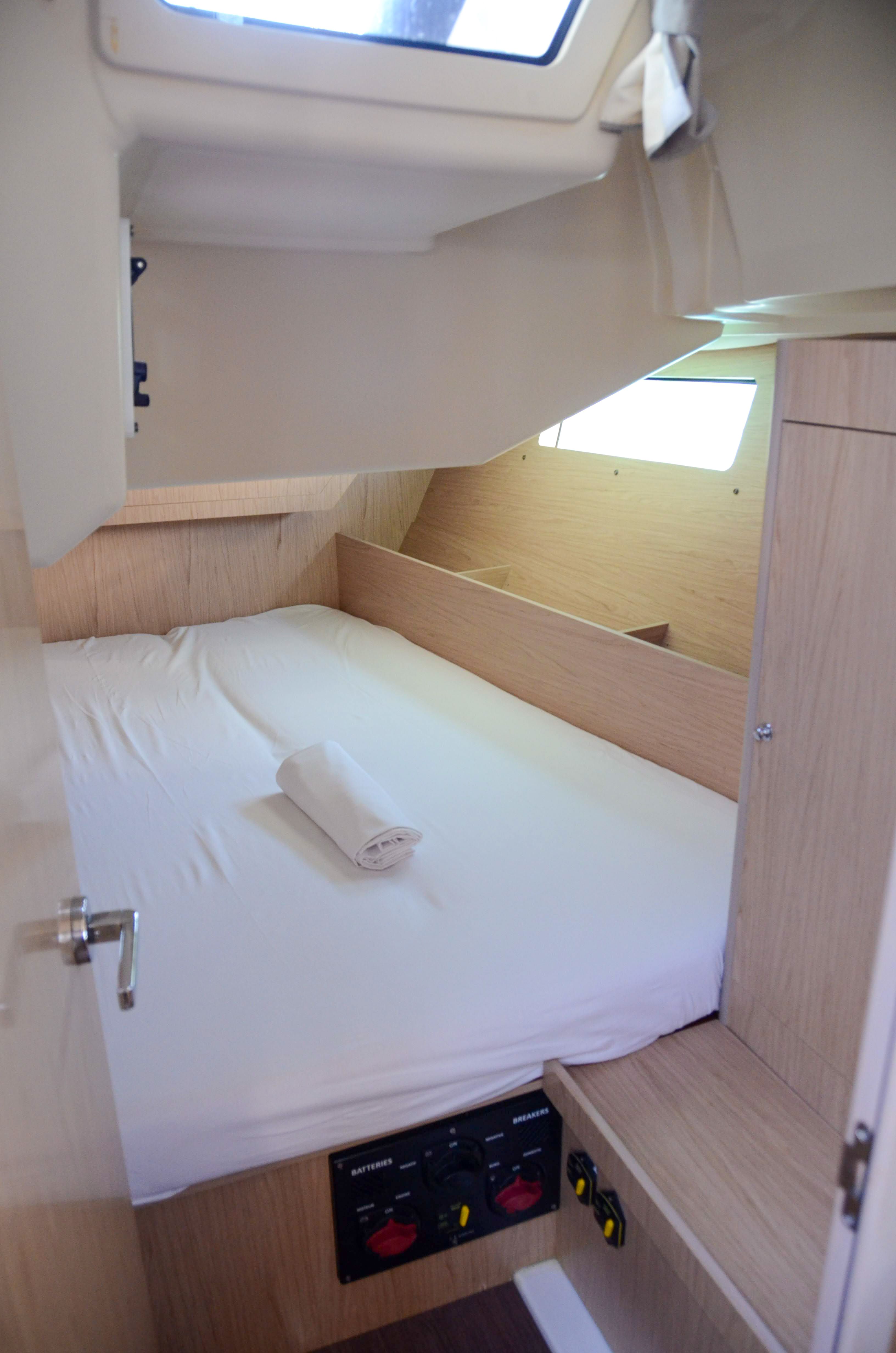 Beneteau Oceanis 41.1 | Hydros