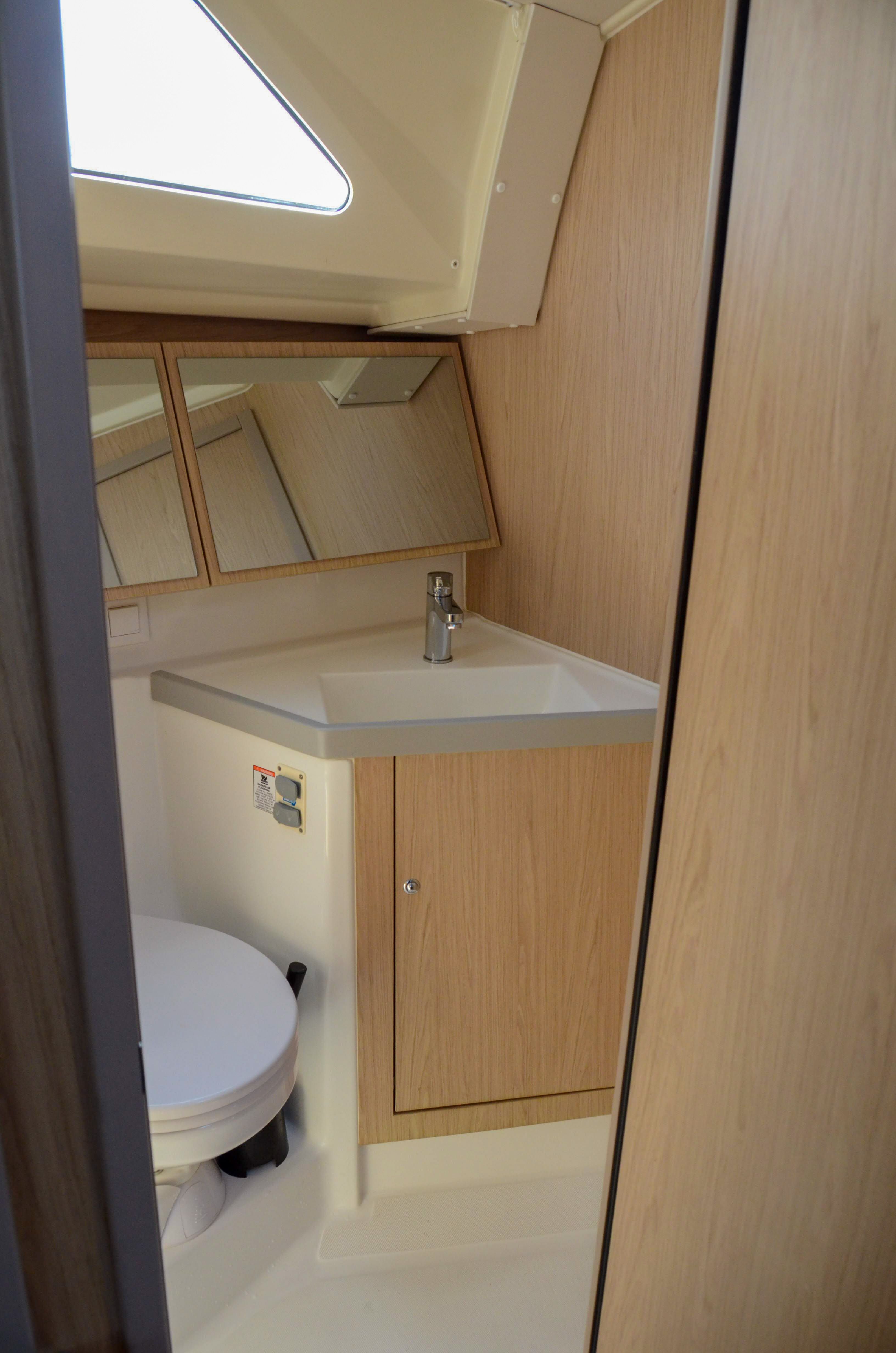 Beneteau Oceanis 41.1 | Hydros