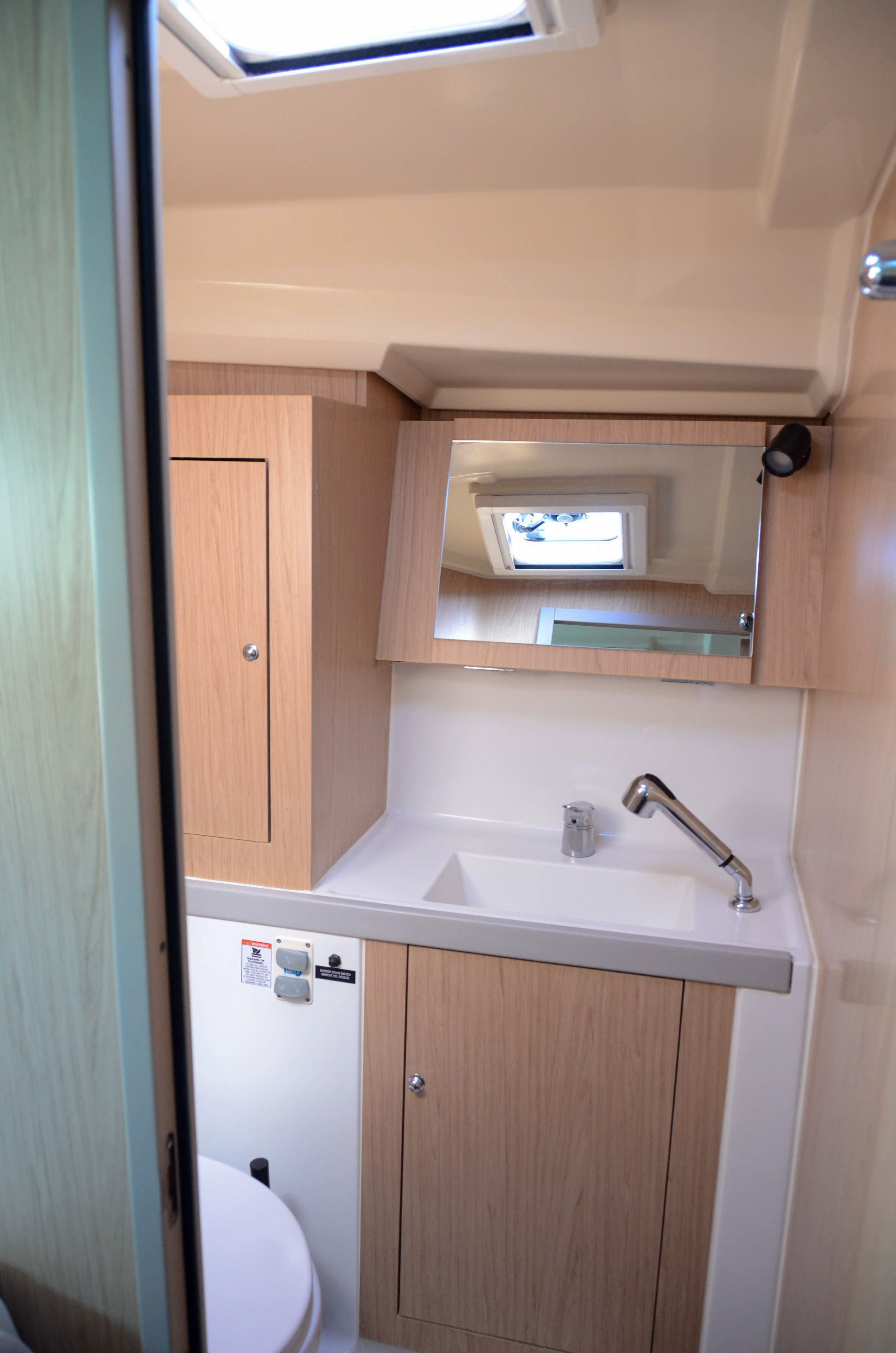 Beneteau Oceanis 41.1 | Hydros