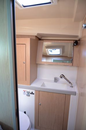 Beneteau Oceanis 41.1 | Hydros