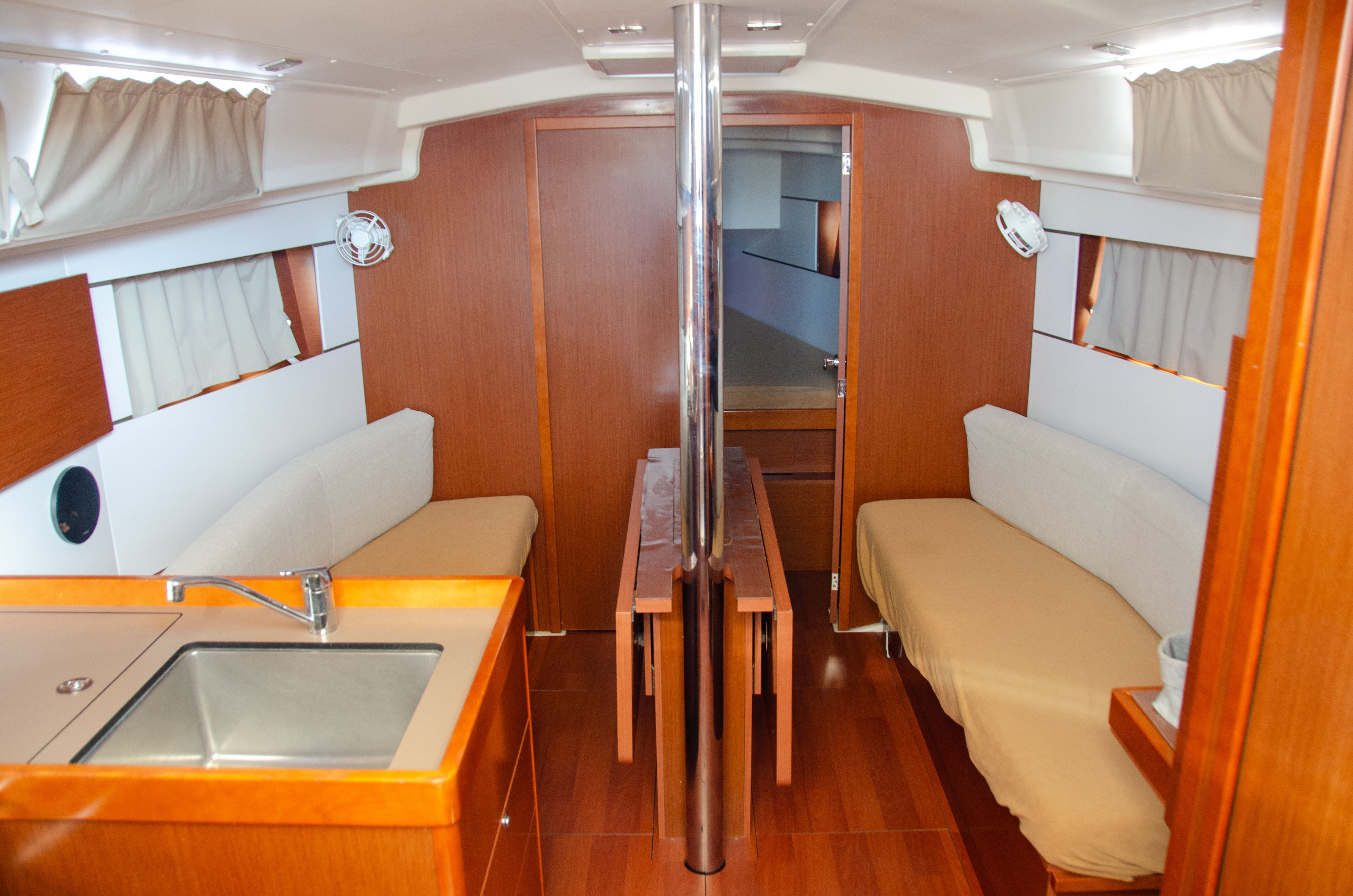 Beneteau Oceanis 35.1 | Mia