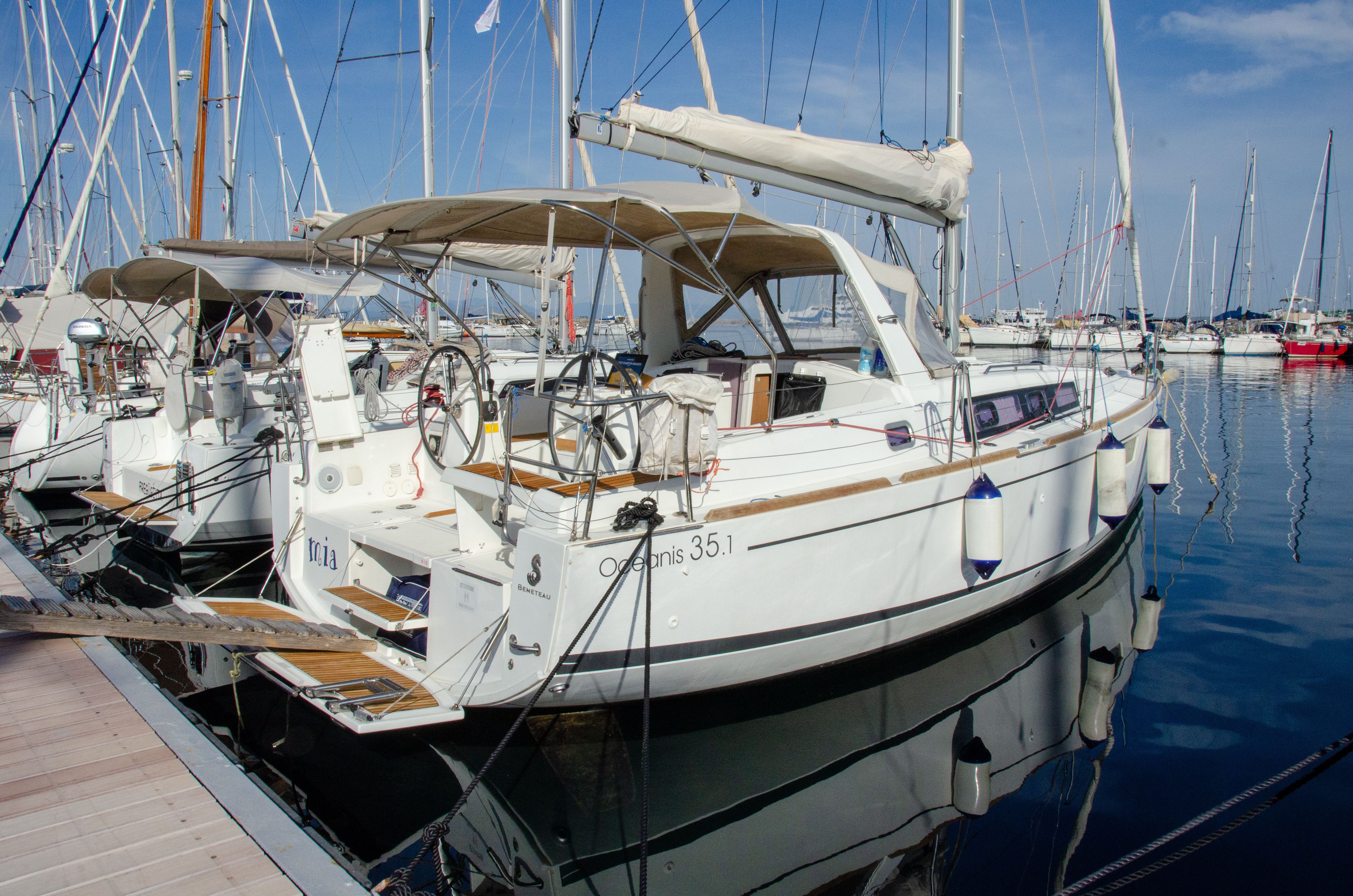 Beneteau Oceanis 35.1 | Mia
