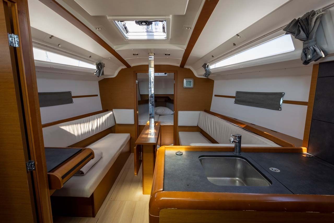 Jeanneau Sun Odyssey 349 | In the Mood
