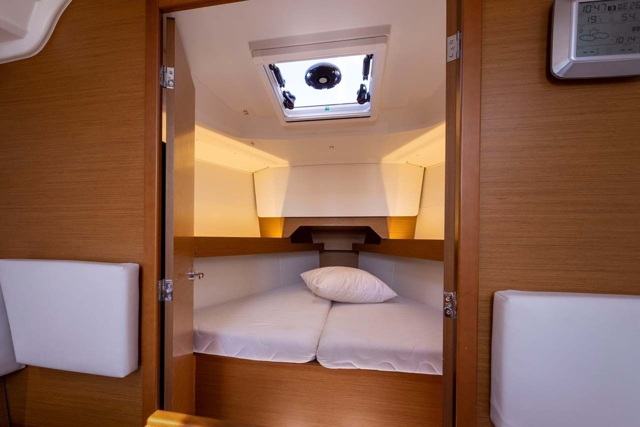 Jeanneau Sun Odyssey 349 | In the Mood